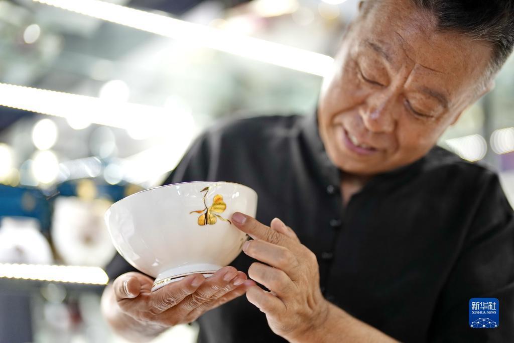银钻娱乐怎样下载